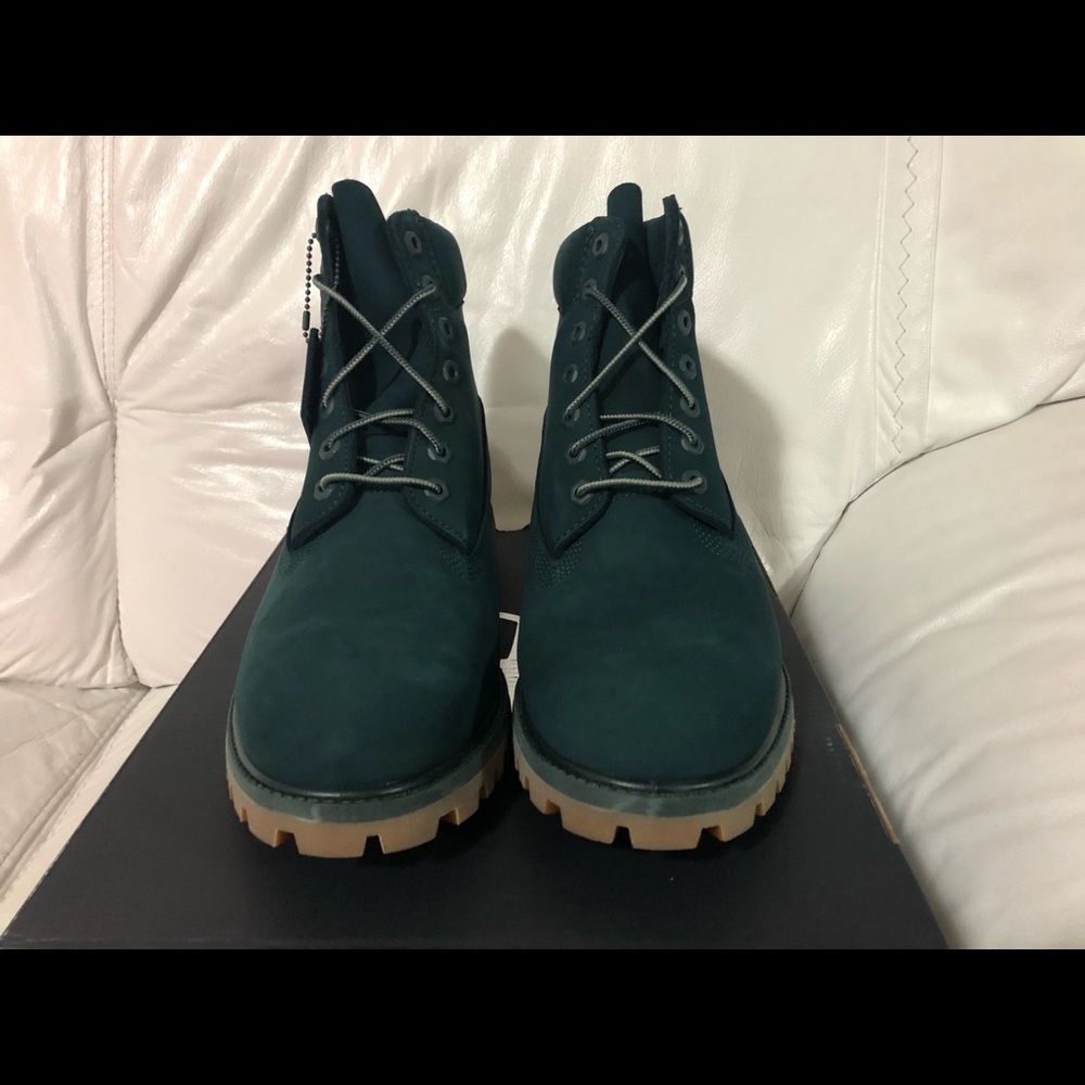 Timberland 6 Inch Premium Dark Green Boots Limited - Picture 3 of 7